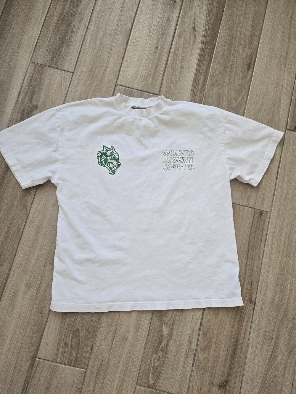Darc Sport Wolves Hawaii Tshirt, L